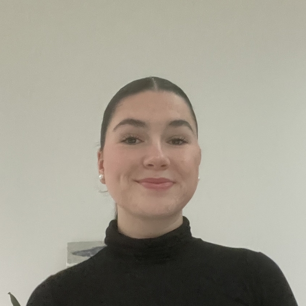 Angelina - Prof de maths - Groslay