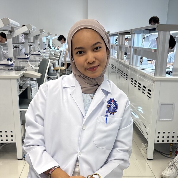 Nisa - Maths tutor - Seri Kembangan