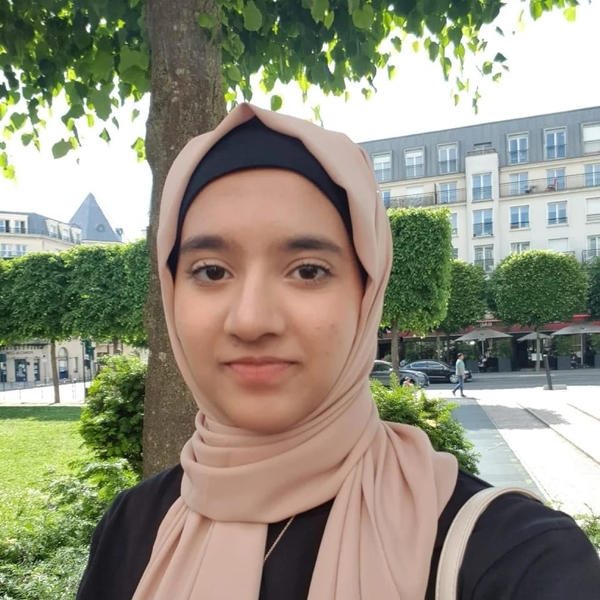 Sarah - Prof d'aide aux devoirs - Meaux