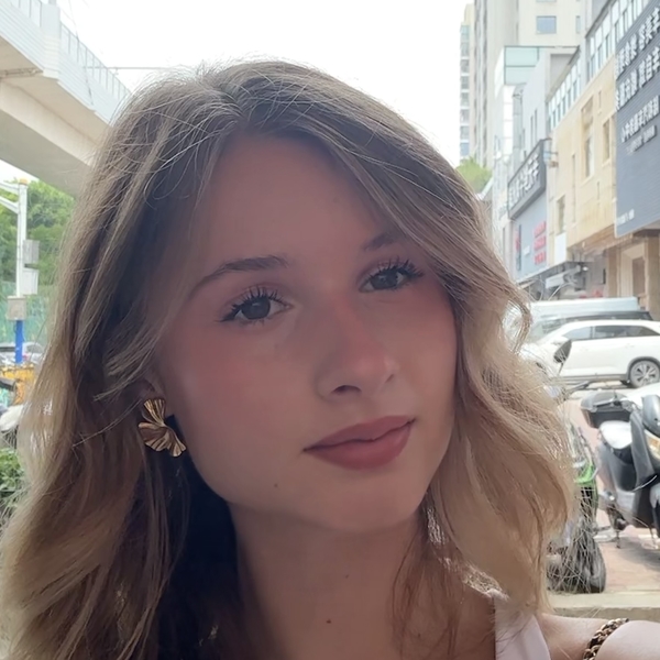 Juju - Prof d'anglais - Lille