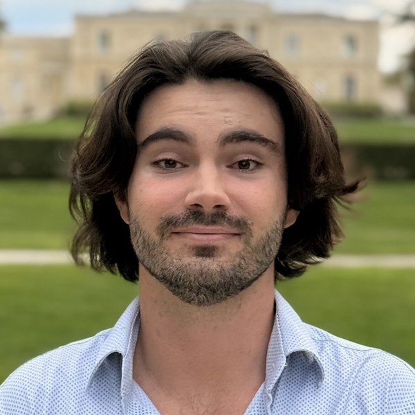 Matthieu - Prof d'histoire - géo - Marseille