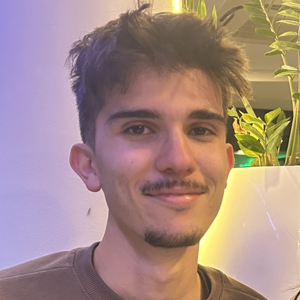 Arthur - Prof de maths - Soucieu-en-Jarrest