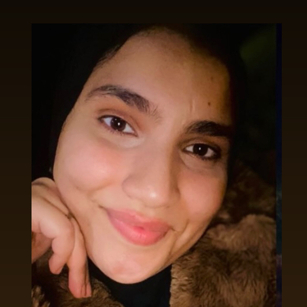 KHADIJA - Prof de physique - Casablanca