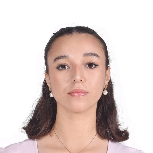 Yasmine - Prof de programmation - Rabat