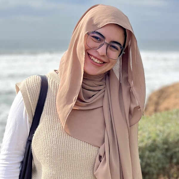 Romayssae - Prof d'anglais - Agadir