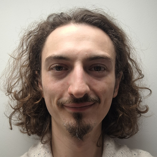 Baptiste - Prof d'histoire - Genève