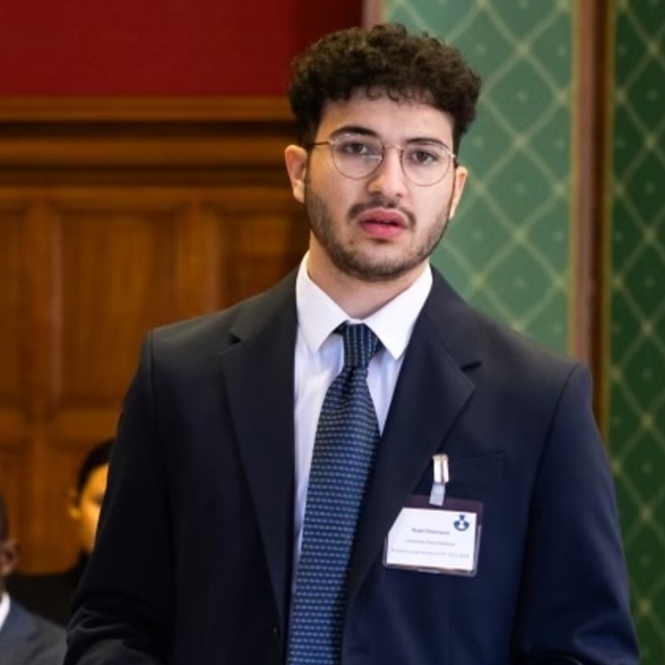 Ryad - Prof de droit pénal - Paris