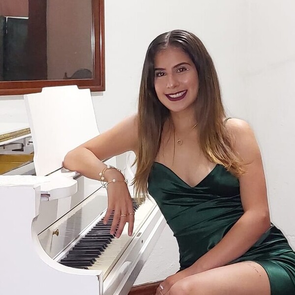 Miriam - profesor de piano - San Luis Potosí