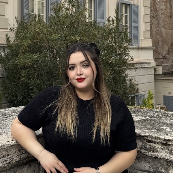 Feriel - Prof d'arabe - Bondy