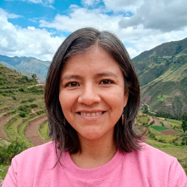 Lucia - Prof d'intelligence artificielle - Bordeaux