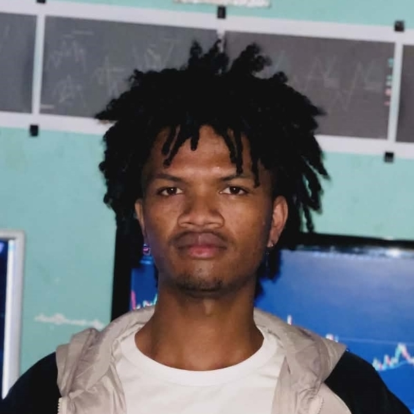 Tahina eric - Prof de trading - La Possession