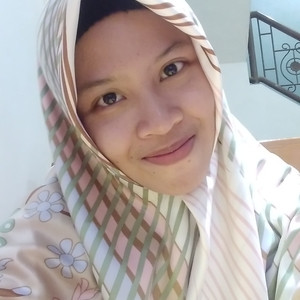 Aisa - Guru ekonomi - Surabaya