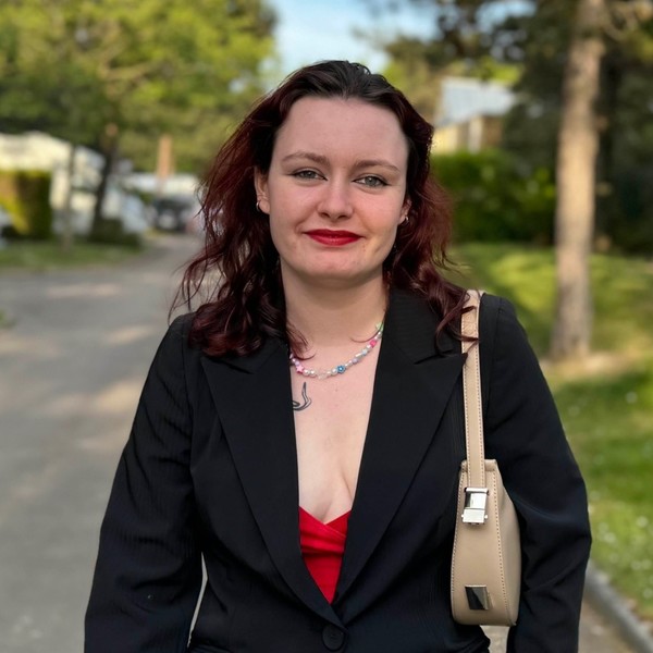 Clara - Prof de couture - Lannion