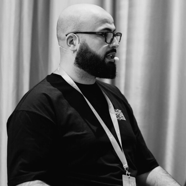 Youssef - Prof de langages informatiques - Casablanca