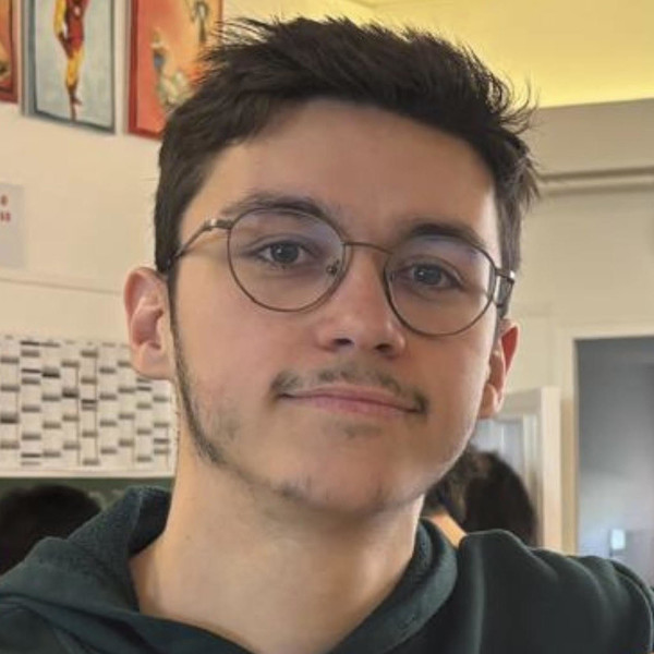 Théo - Prof d'anglais - Reims