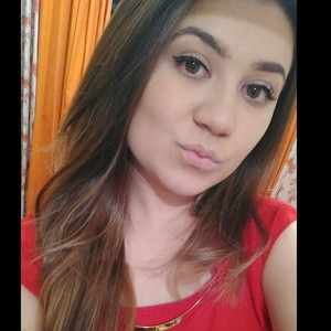 Isabella - Prof de marketing - Apucarana