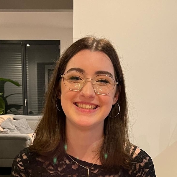 Laura - Prof d'aide aux devoirs - Boussy-Saint-Antoine