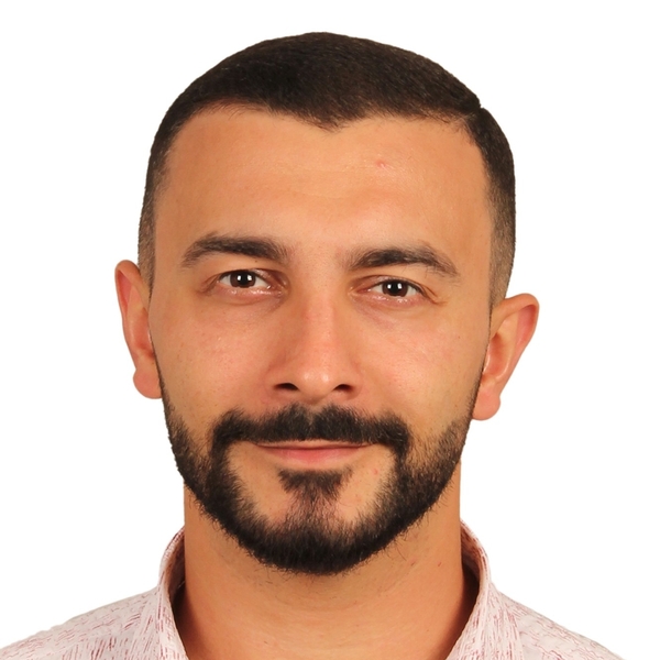 Korhan - İngilizce öğretmeni - İstanbul