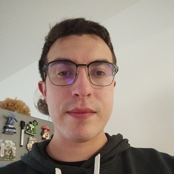 NICOLAS - Prof d'aide aux devoirs - Couzon-au-Mont-d'Or