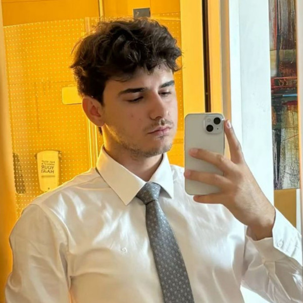 Adam - Prof de CAO - Paris