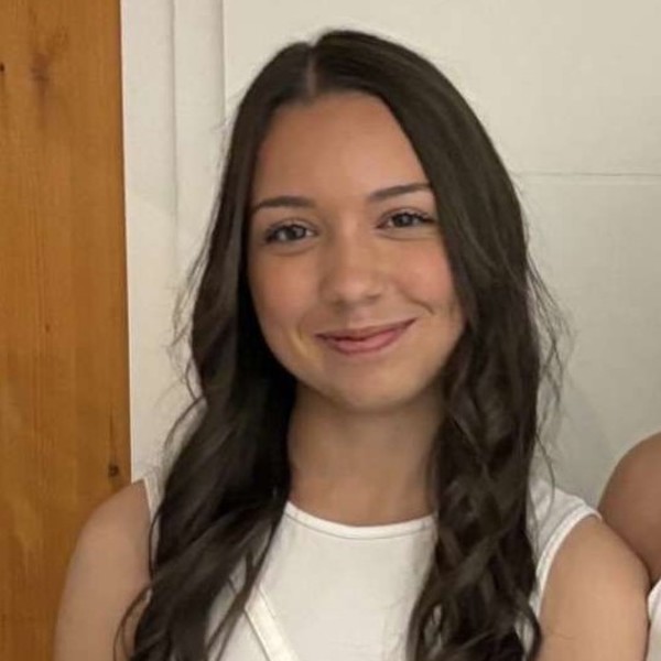 Alyssa - Prof d'aide aux devoirs - Bron