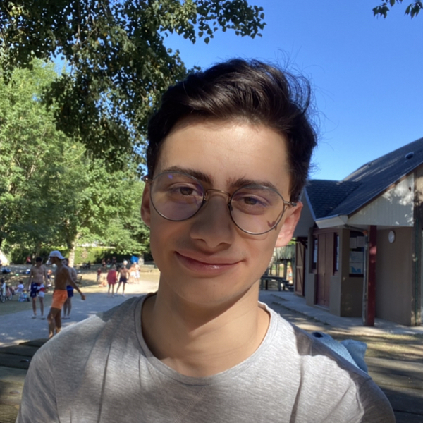 Julien - Prof de fle - français langue étrangère - Rodez