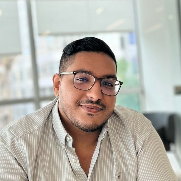 Hamza - Prof de marketing - Casablanca