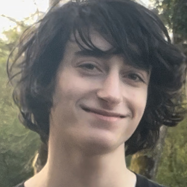 Eliott - Prof d'anglais - Rennes