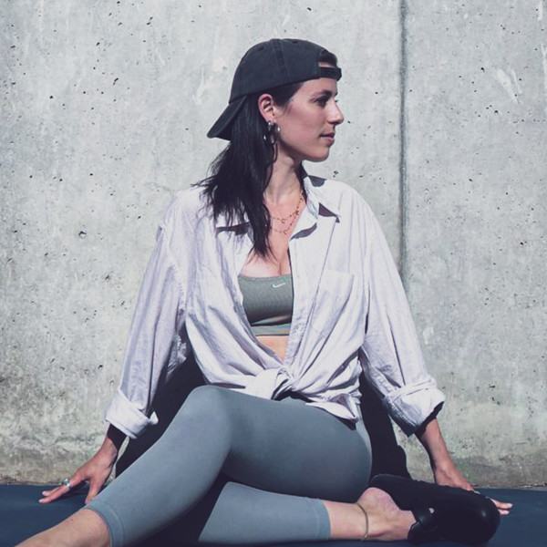 Lilie - Prof de yoga - Paris 11e