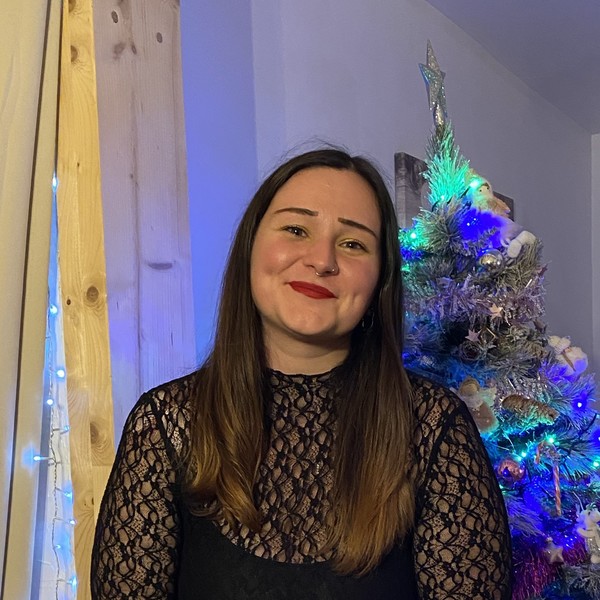 Anaïg - Prof d'aide aux devoirs - Parentis-en-Born