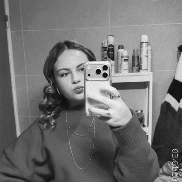 Selyna - Prof d'aide aux devoirs - Saint-Pierre-d'Oléron