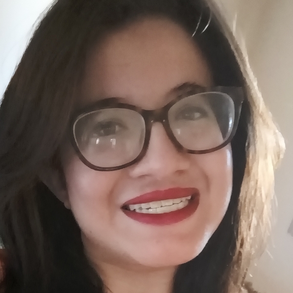 Isadora - Professor de espanhol - Anhumas (São Paulo)