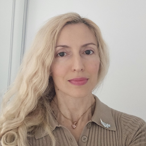 Zhanna - English tutor - Saskatoon