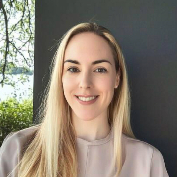 Nora - Computer programming tutor - Chicago