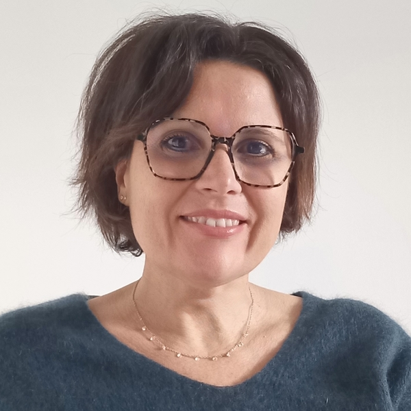 Stephanie - Prof de français - Auriol