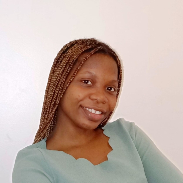 Océane - Prof de maths - Cachan