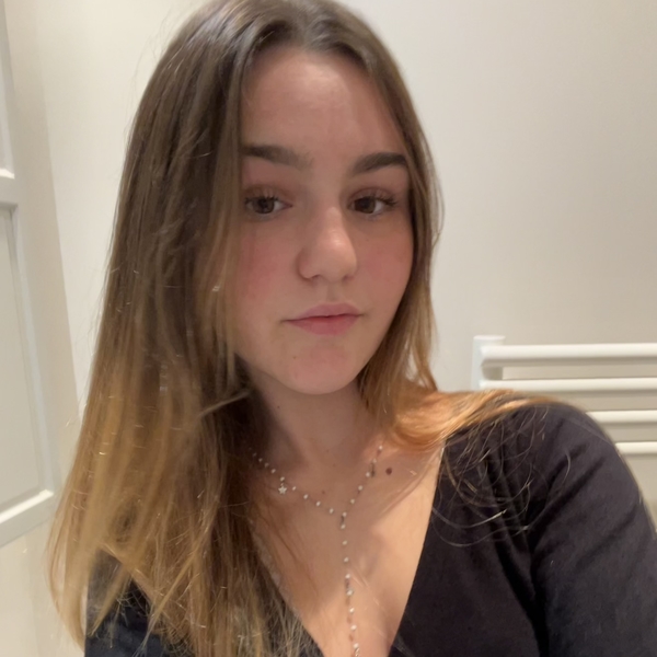 Agathe - Prof d'aide aux devoirs - Saumur