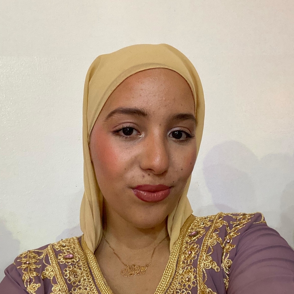 Nisrine - Prof d'espagnol - Toulouse