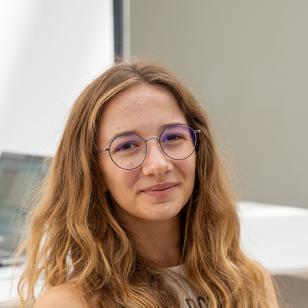 Sofia - Profesor de Engleză - București
