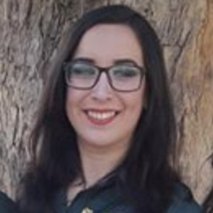 Aurora - Profesor de finanzas - Mexicali