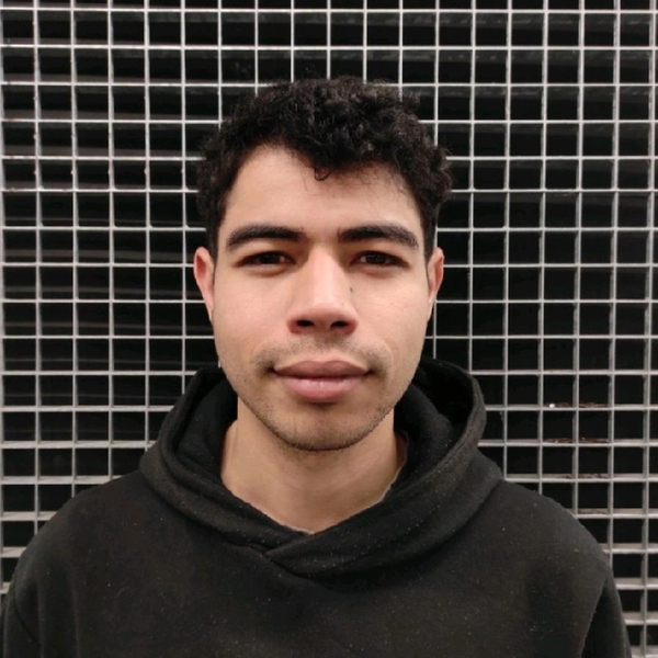 Ismael - Prof d'initiation informatique - Paris