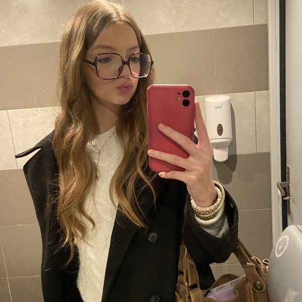 Leonie - Prof de maths - Chambéry