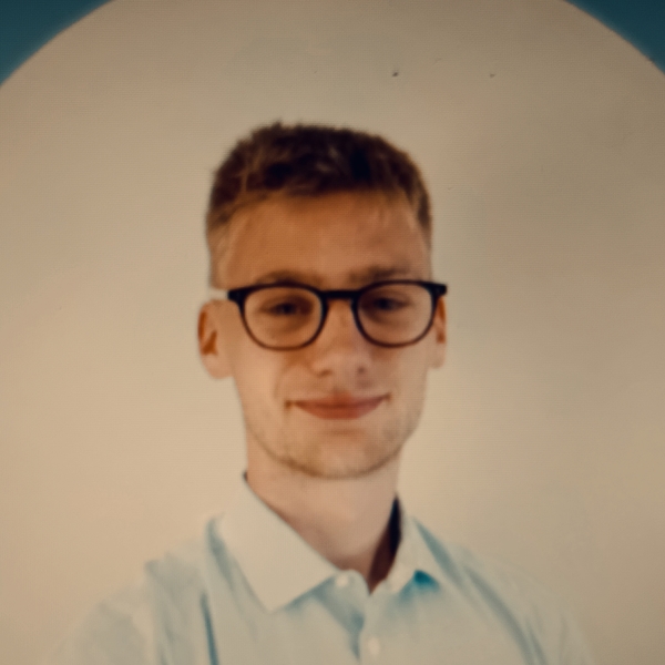 Pierre - Prof de maths - Carvin