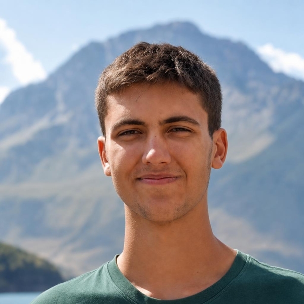 Tommaso - Insegnante di biologia - Ossona