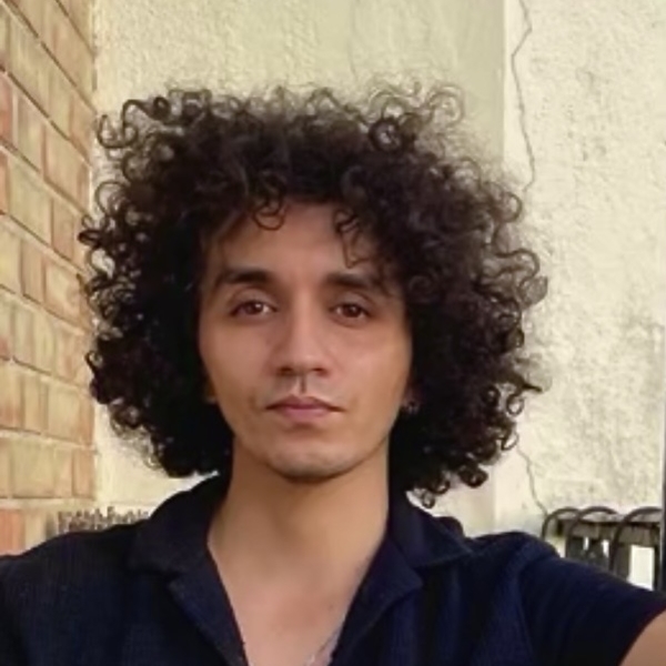 Arezki - Prof d'initiation informatique - Paris