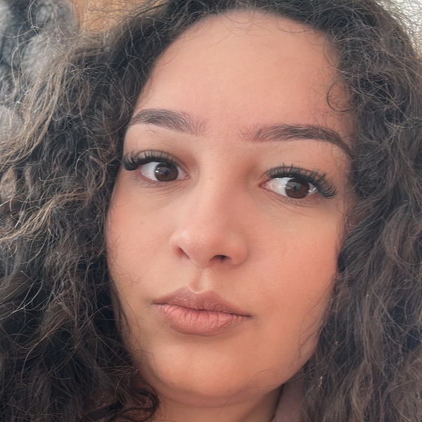 Georgiana - Profesor de pregătire pentru bacul la geografie - București
