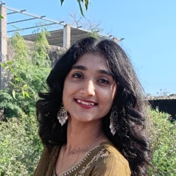 Hetvi - Biology tutor - Ahmedabad