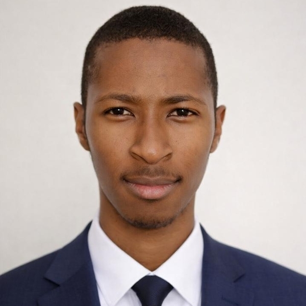 Babadjo - Prof de français - Grayan-et-l'Hôpital