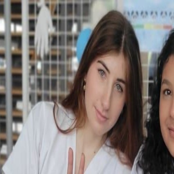 Léa - Prof d'infirmier - Toulouse