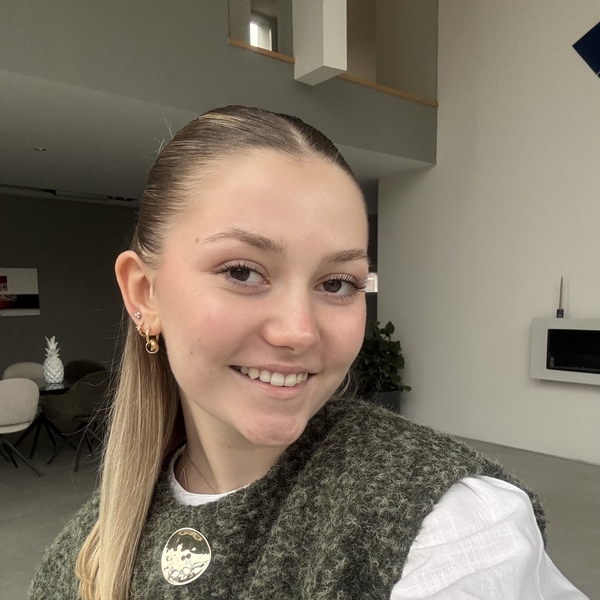 Lou-anne - Prof d'aide aux devoirs - Loos